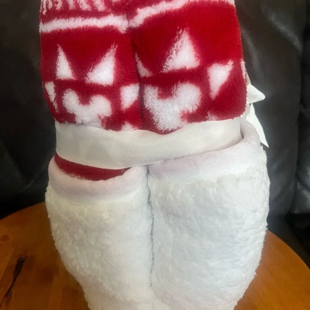 The Big One Disney Mickey Mouse Snowflake Christmas Sherpa Throw Blanket 50